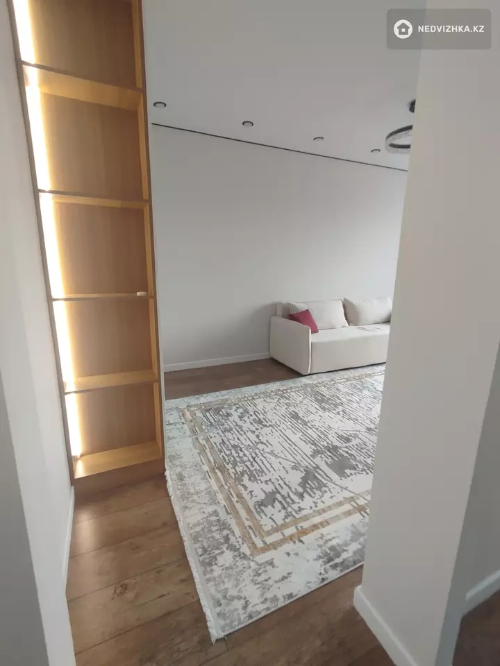 1-комнатная квартира, этаж 3 из 9, 36 м², На длительный срок, фотография 5