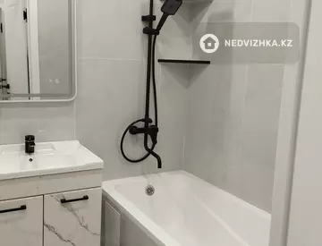 1-комнатная квартира, этаж 3 из 9, 36 м², На длительный срок, миниатюра 10