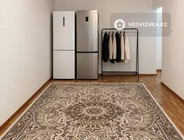 1-комнатная квартира, этаж 2 из 4, 33 м², миниатюра 2