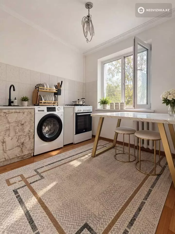 1-комнатная квартира, этаж 2 из 4, 33 м²