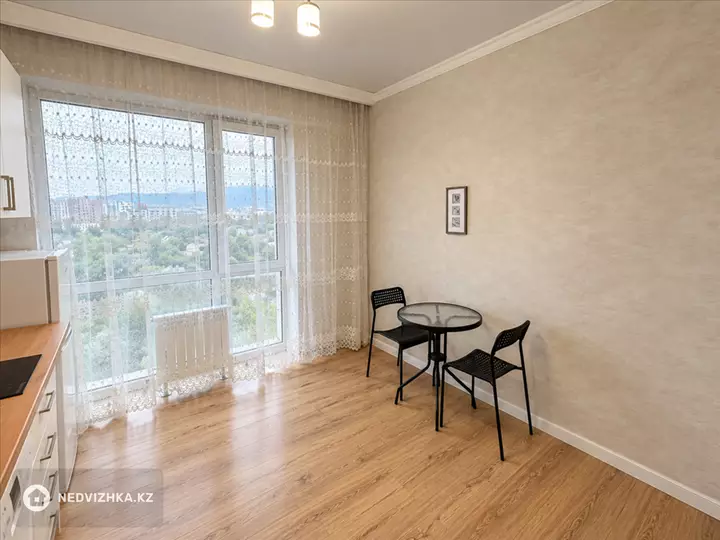 1-комнатная квартира, этаж 9 из 13, 44 м², фотография 4