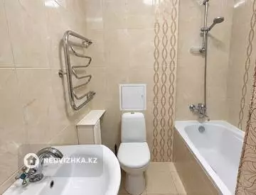 2-комнатная квартира, этаж 7 из 18, 64 м², миниатюра 5
