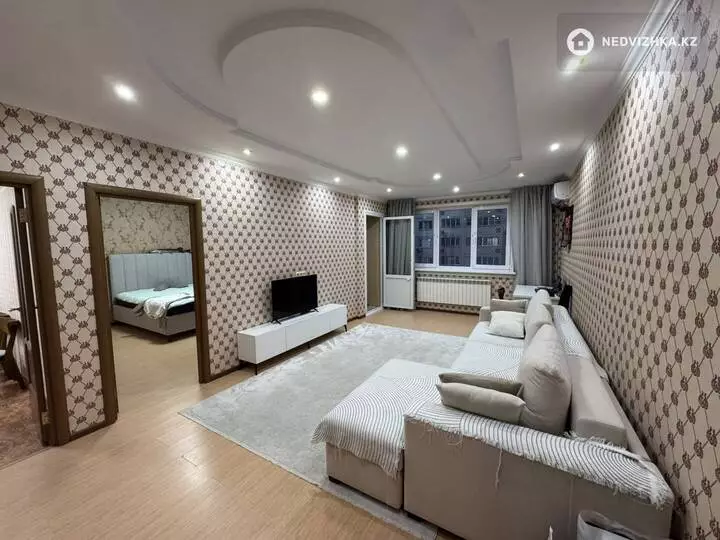 2-комнатная квартира, этаж 7 из 18, 64 м², фотография 4