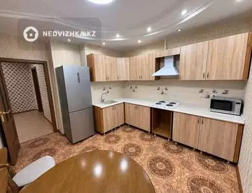 2-комнатная квартира, этаж 7 из 18, 64 м², миниатюра 11