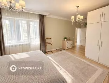 5-комнатная квартира, этаж 8 из 10, 140 м², миниатюра 11