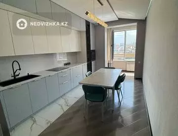 3-комнатная квартира, этаж 15 из 18, 105 м², миниатюра 4