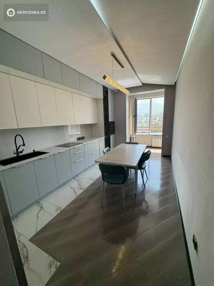 3-комнатная квартира, этаж 15 из 18, 105 м², фотография 4