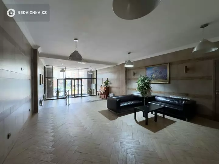 2-комнатная квартира, этаж 6 из 8, 72 м², фотография 5