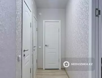 1-комнатная квартира, этаж 2 из 16, 45 м², миниатюра 10