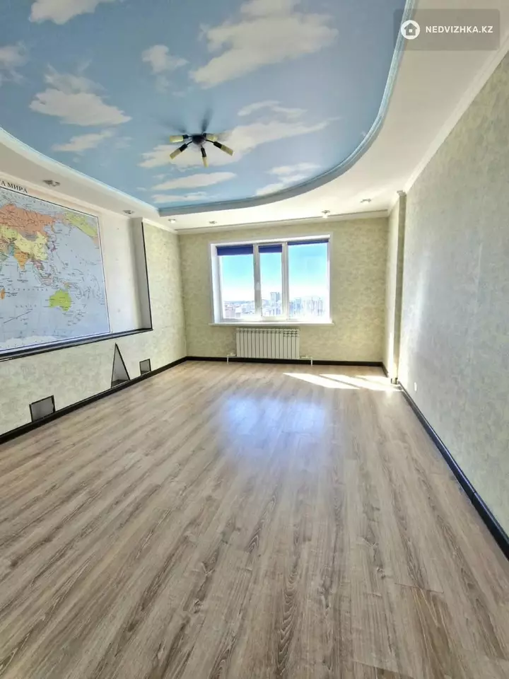 3-комнатная квартира, этаж 16 из 16, 96 м², фотография 4