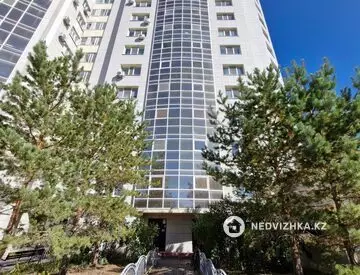 3-комнатная квартира, этаж 16 из 16, 96 м², миниатюра 1