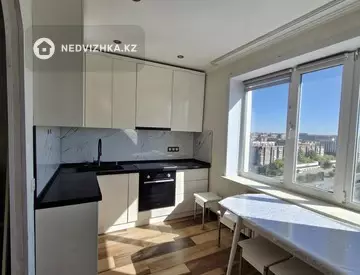 3-комнатная квартира, этаж 16 из 16, 96 м², миниатюра 9