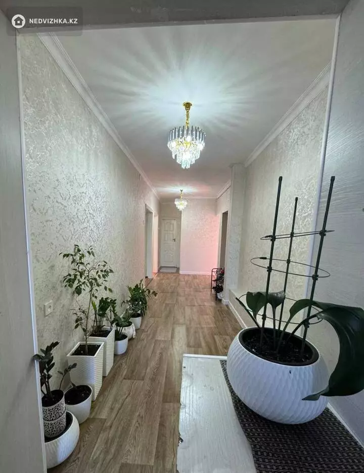 3-комнатная квартира, этаж 2 из 5, 70 м², фотография 5