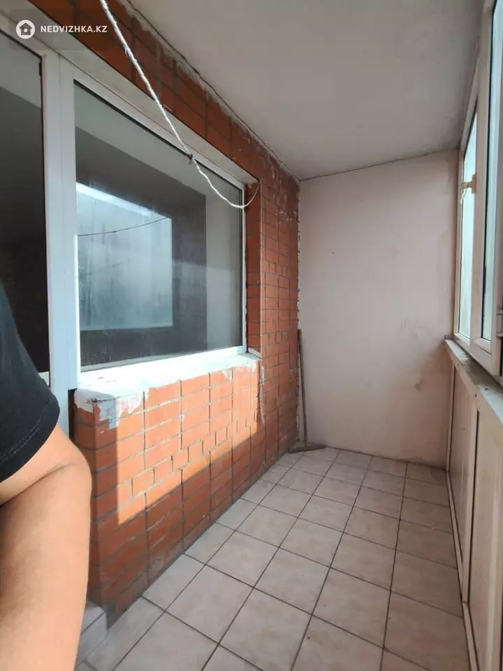 1-комнатная квартира, этаж 3 из 5, 46 м², фотография 2