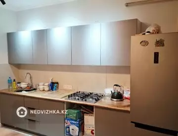 3-комнатная квартира, этаж 1 из 9, 88 м², миниатюра 5