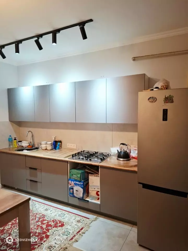 3-комнатная квартира, этаж 1 из 9, 88 м², фотография 5