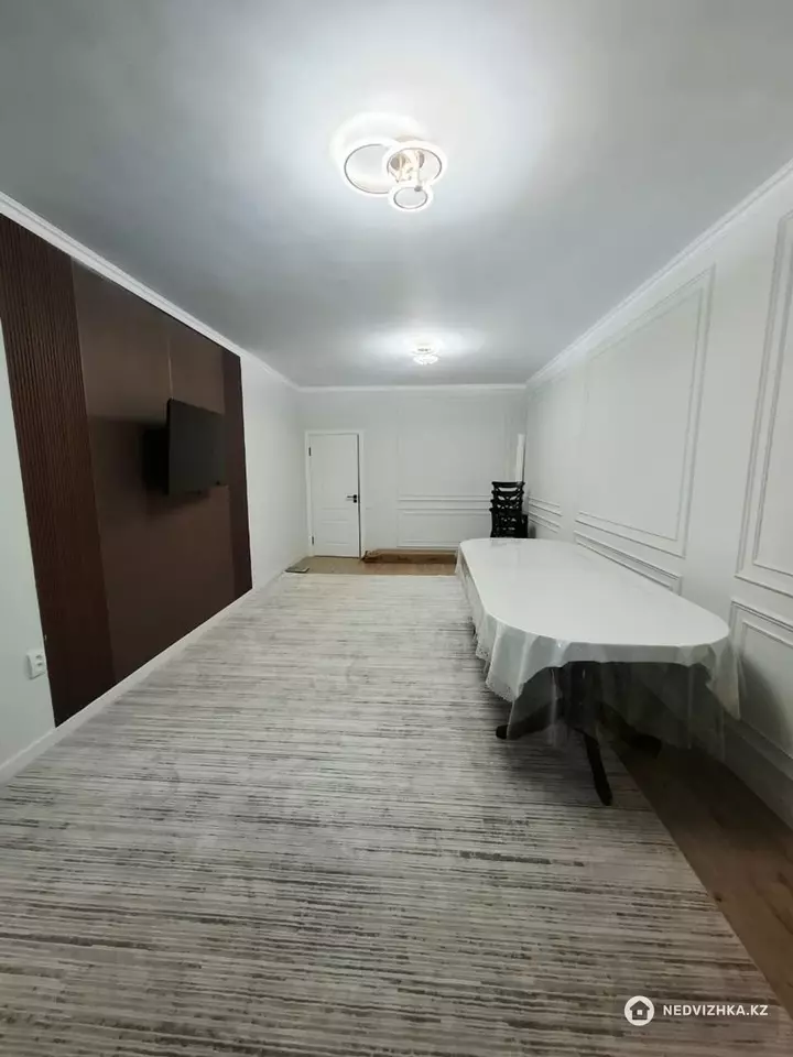 3-комнатная квартира, этаж 1 из 9, 88 м², фотография 2