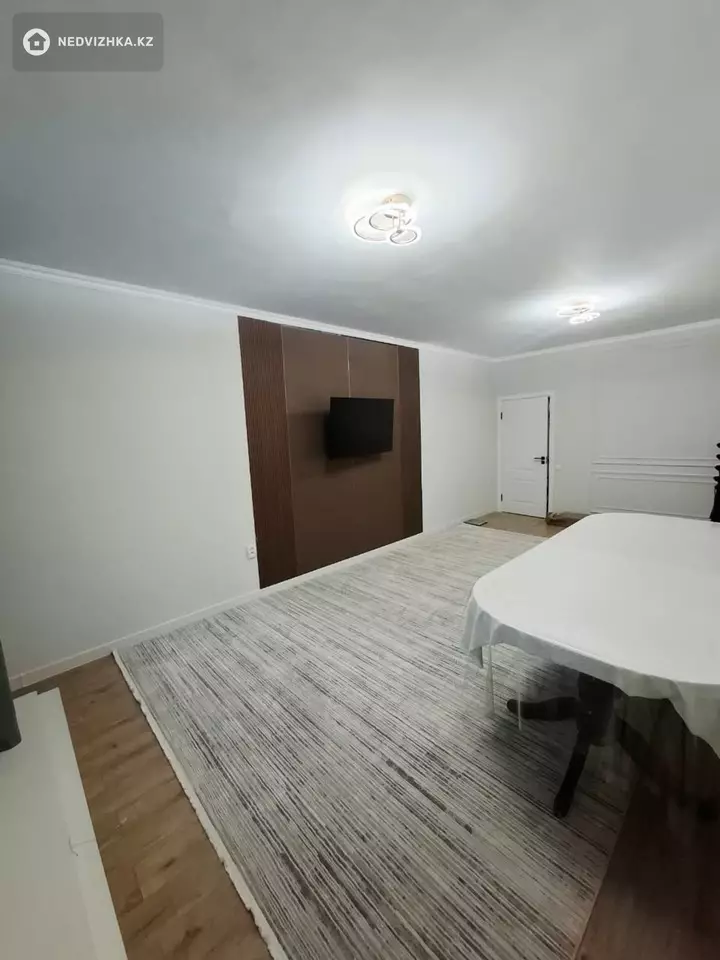 3-комнатная квартира, этаж 1 из 9, 88 м², фотография 3