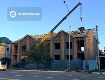 4-комнатный таунхаус, 2.7 соток, 137 м²
