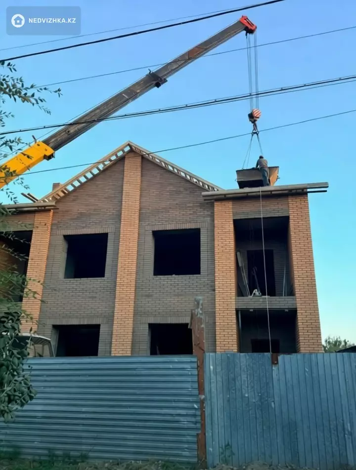4-бөлмелі үй, 2.7 соттық, 137 м², 2-фотосурет