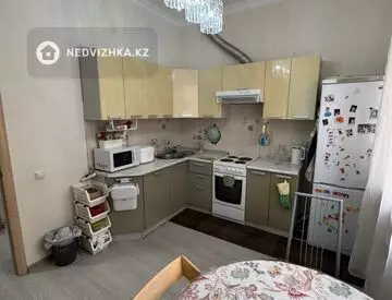 2-комнатная квартира, этаж 12 из 20, 72 м², миниатюра 10