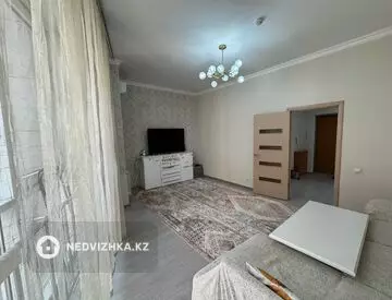 2-комнатная квартира, этаж 12 из 20, 72 м², миниатюра 4