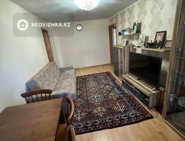 3-комнатная квартира, этаж 2 из 4, 55 м², миниатюра 2