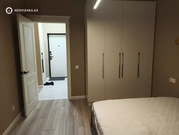 2-комнатная квартира, этаж 6 из 10, 42 м², фотография 5