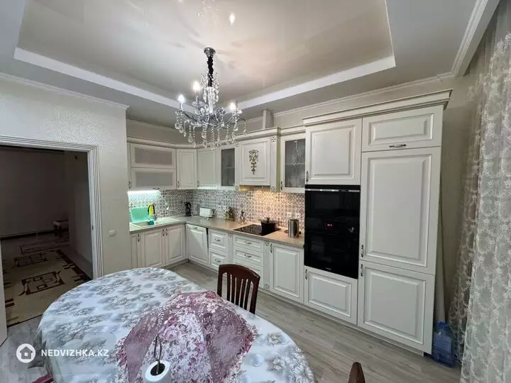 3-комнатная квартира, этаж 5 из 16, 98 м², фотография 2