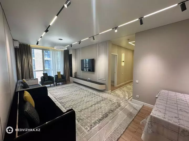 3-комнатная квартира, этаж 9 из 16, 100 м², фотография 2