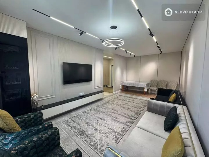 3-комнатная квартира, этаж 9 из 16, 100 м², фотография 4
