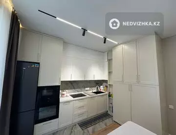 3-комнатная квартира, этаж 9 из 16, 100 м², миниатюра 11