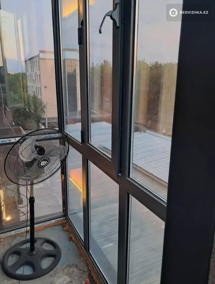 2-комнатная квартира, этаж 4 из 5, 50 м², фотография 3
