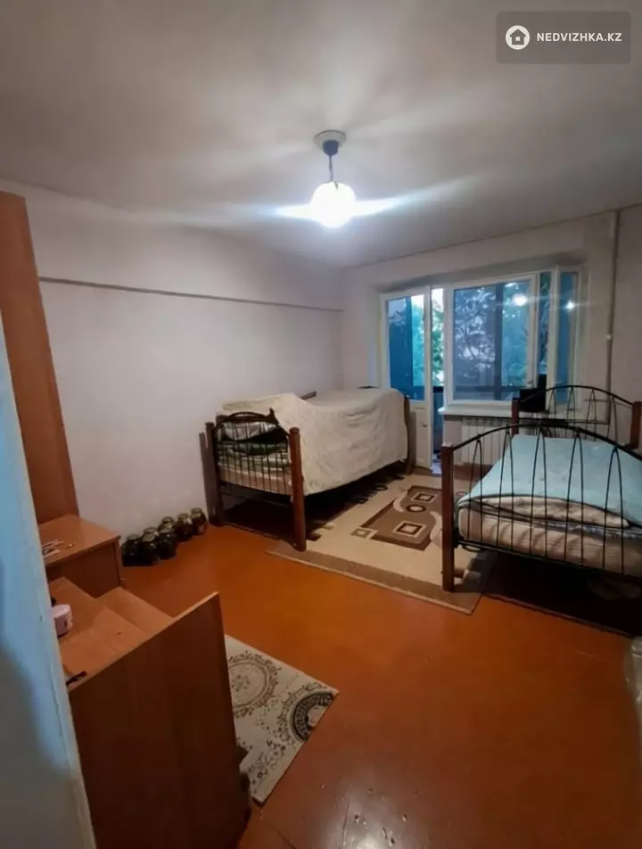 2-комнатная квартира, этаж 4 из 5, 50 м², фотография 4