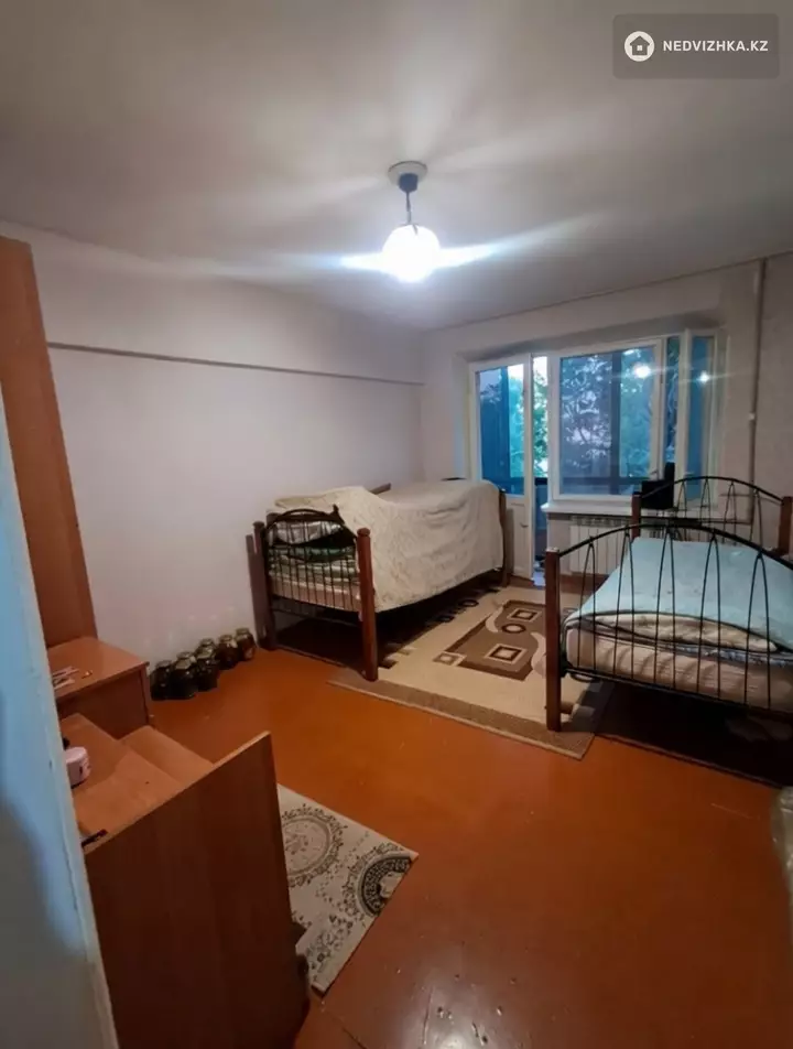 2-комнатная квартира, этаж 4 из 5, 50 м², фотография 4