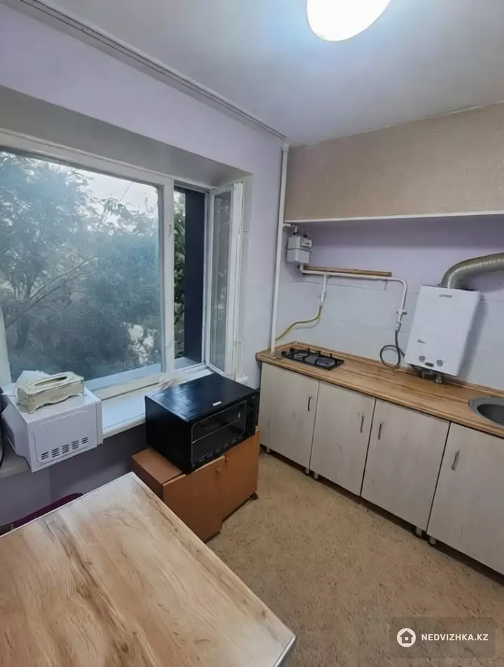 2-комнатная квартира, этаж 4 из 5, 50 м², фотография 5