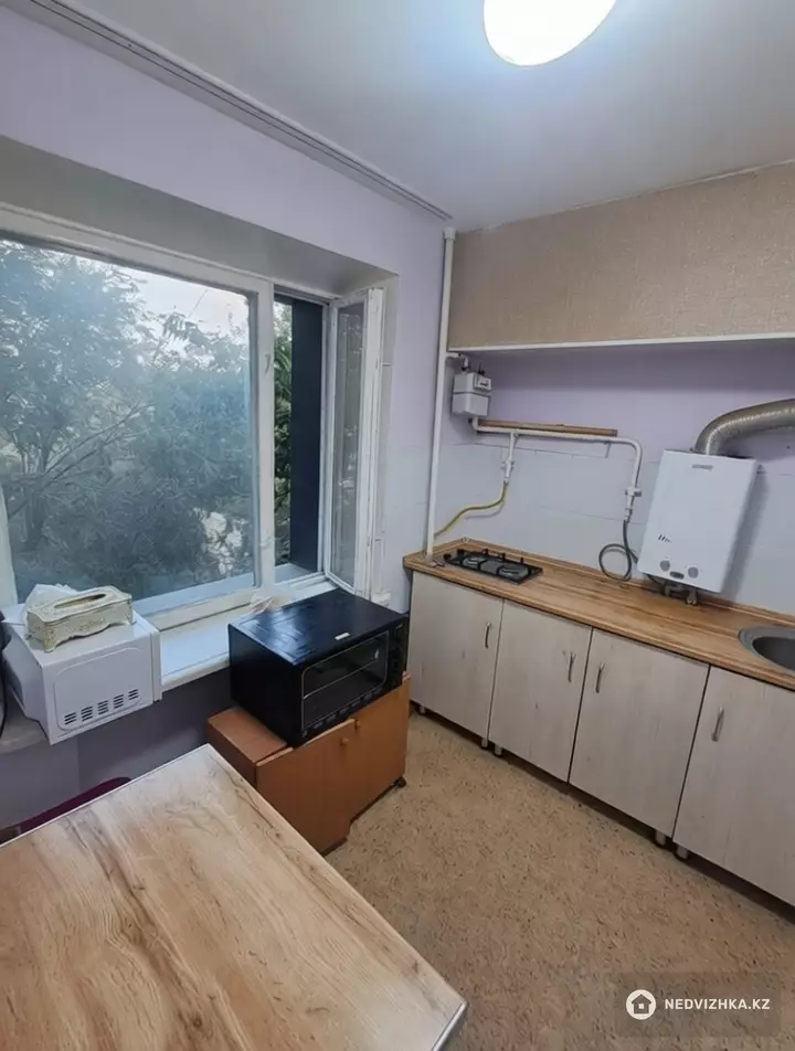2-комнатная квартира, этаж 4 из 5, 50 м², фотография 5