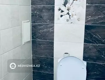 2-комнатная квартира, этаж 4 из 4, 68 м², миниатюра 6