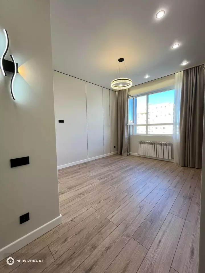 1-комнатная квартира, этаж 5 из 12, 38 м², фотография 3