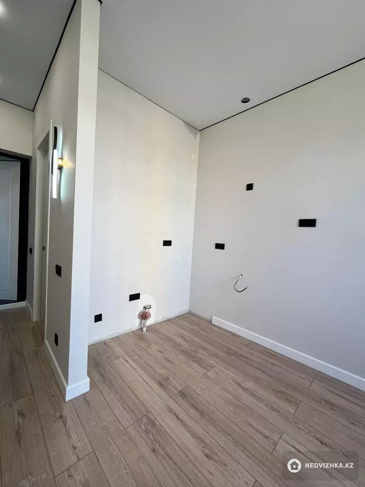 1-комнатная квартира, этаж 5 из 12, 38 м², фотография 4