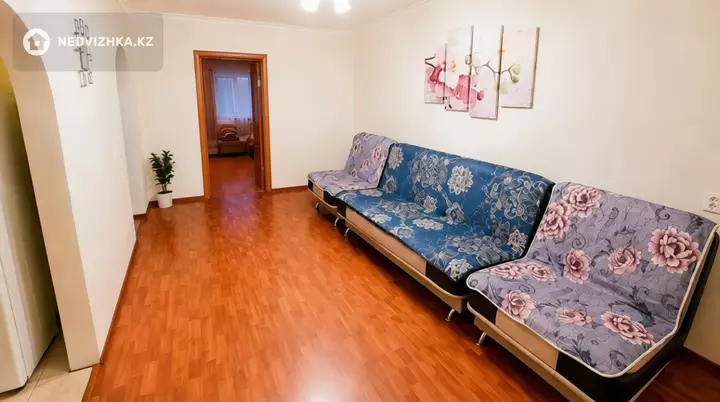 2-комнатная квартира, этаж 4 из 5, 45 м², фотография 4