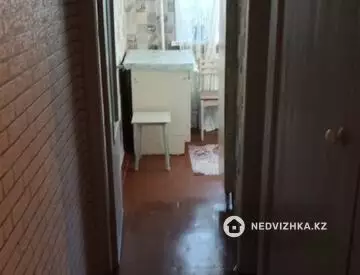 2-комнатная квартира, этаж 4 из 5, 48 м²