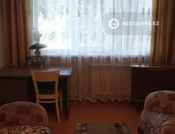 2-комнатная квартира, этаж 4 из 5, 48 м², миниатюра 6