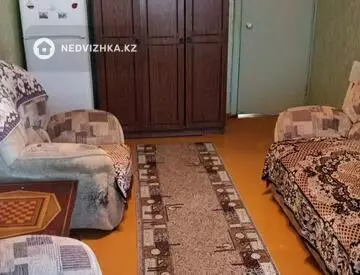 2-комнатная квартира, этаж 4 из 5, 48 м²