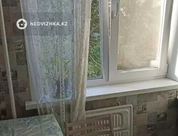 2-комнатная квартира, этаж 4 из 5, 48 м², миниатюра 11