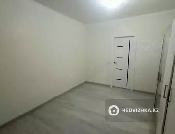 2-комнатная квартира, этаж 2 из 10, 51 м², миниатюра 1
