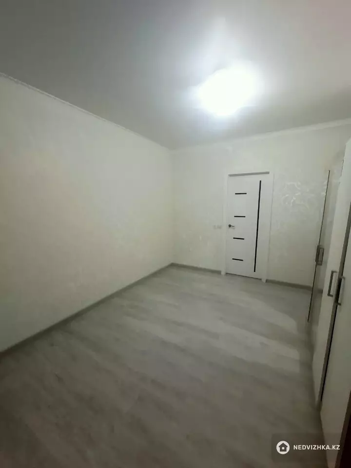 2-комнатная квартира, этаж 2 из 10, 51 м²
