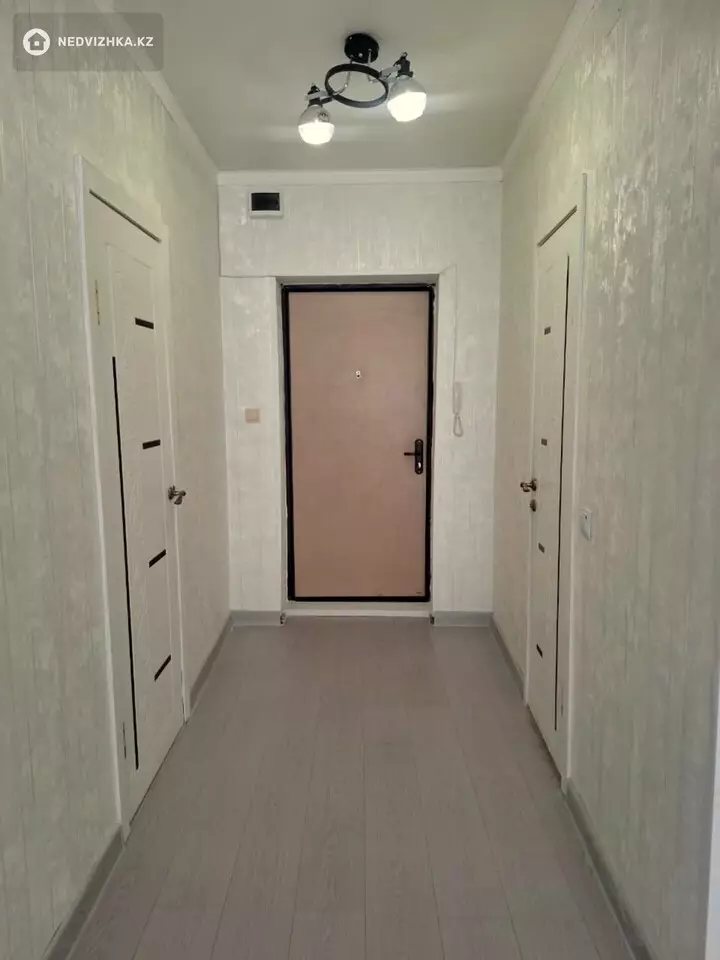 2-комнатная квартира, этаж 2 из 10, 51 м², фотография 5