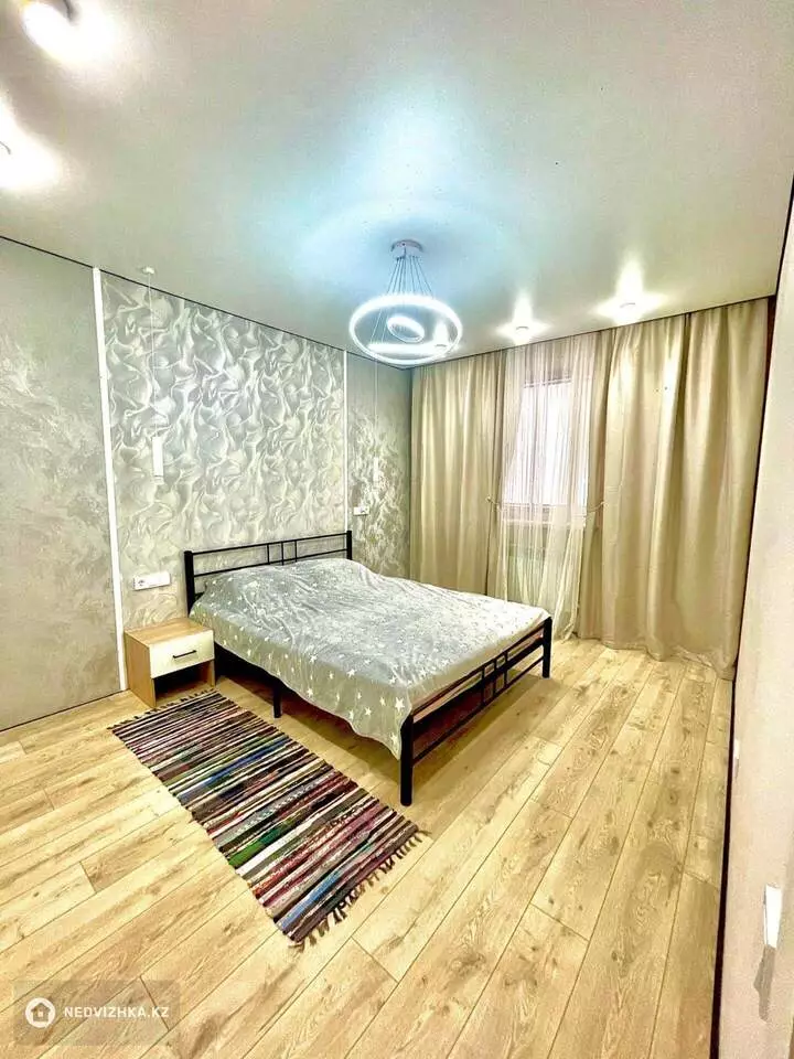 3-комнатная квартира, этаж 9 из 10, 60 м²