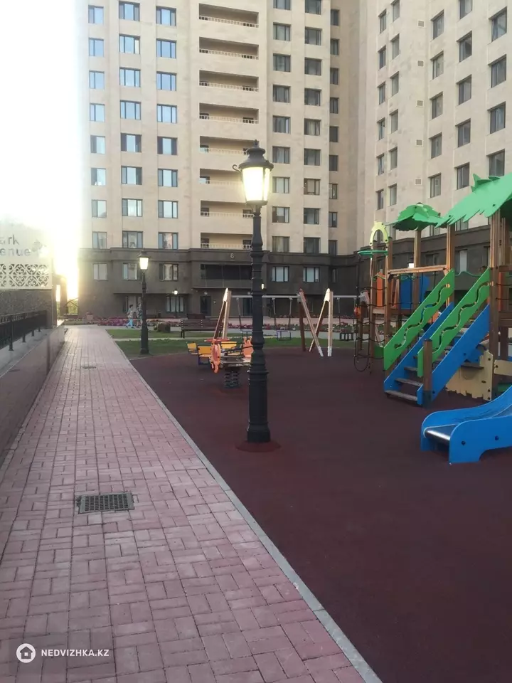 2-комнатная квартира, этаж 12 из 16, 60 м², фотография 3
